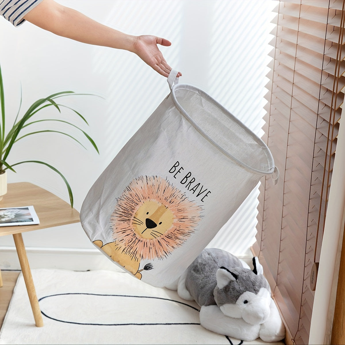 Ko'p funksiyali multfilm bosma saqlash savati tutqichlar bilan - turli xil narsalar uchun ajoyib; turli xonalar uchun mos - oq rang.