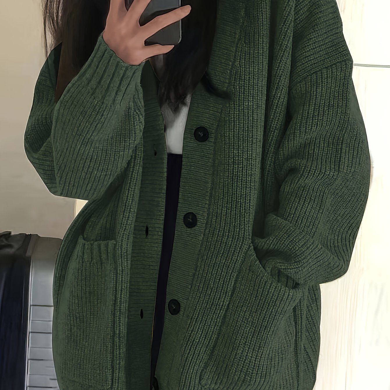 Ayollar uchun tasodifiy V-yuvalangan sviter, kuz va qish uchun mukammal.