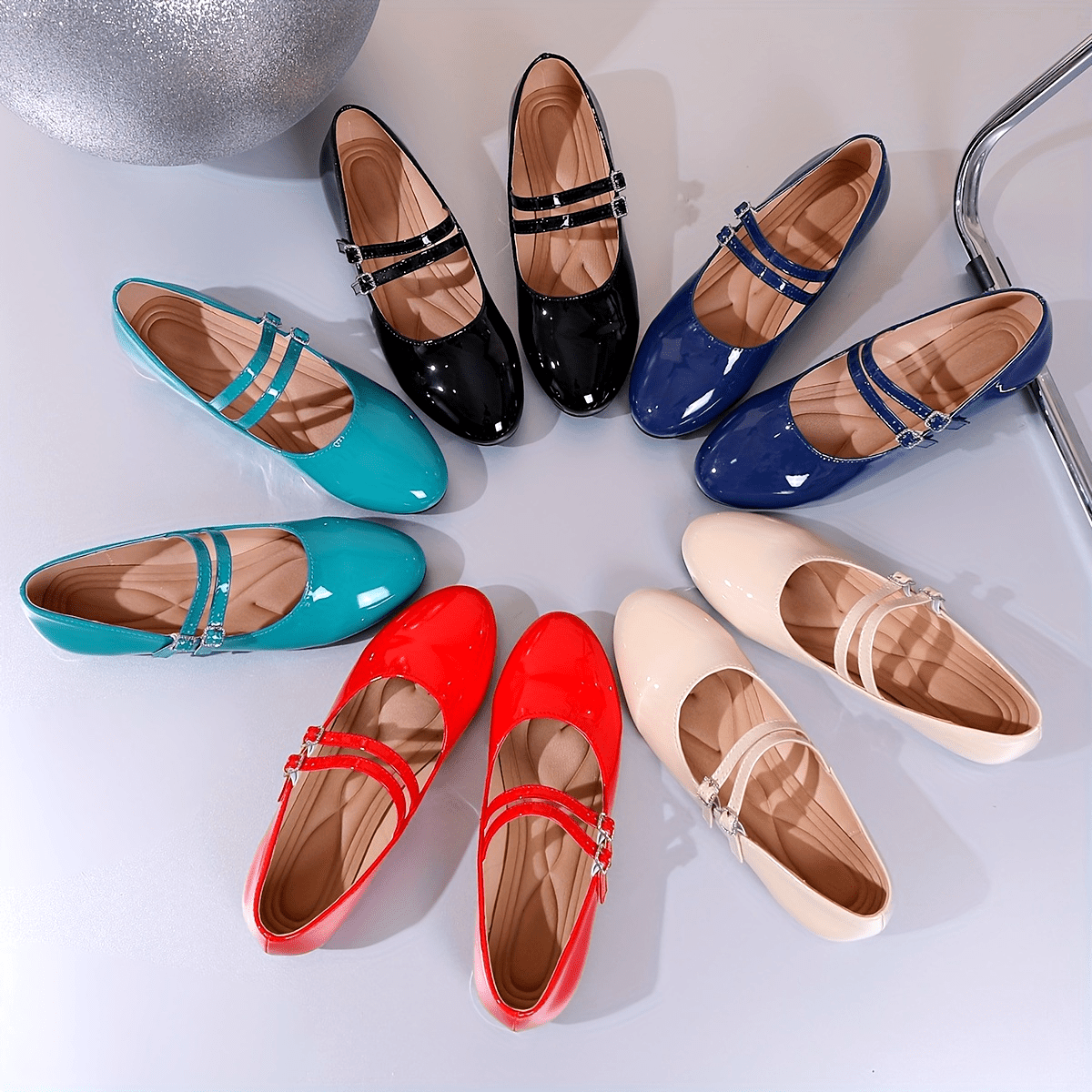 Women's Flat Shoes Casual Round Toe Buckle Strap Lightweight Comfortable