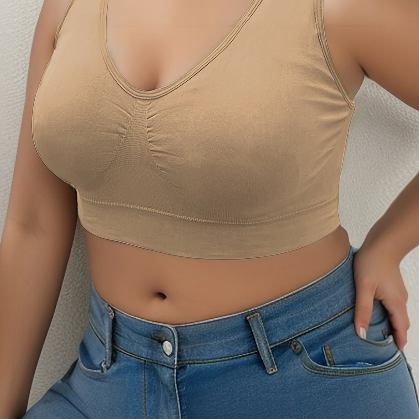 Women's Plus Size Seamless Sports Bra with Removable Pads for Yoga Running