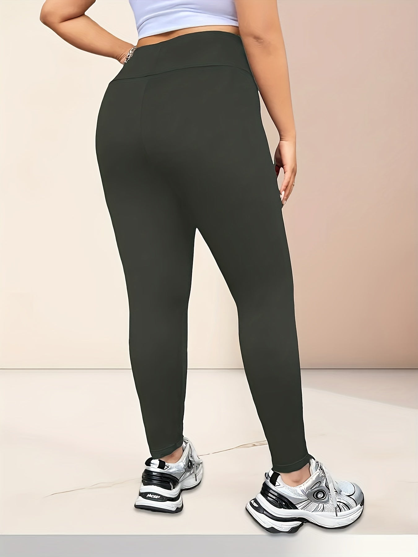 Women's Plus Size Fleece-Lined Skinny Pants Cropped Polyester Knit Winter Black