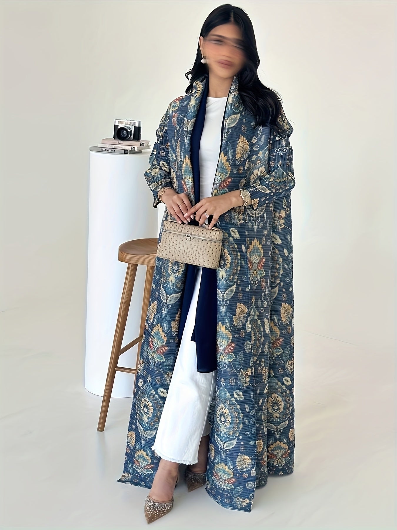 Ayollar uchun katta o'lchamli gullar bilan bosilgan uzun ro'mol nafas oladigan ta'til kiyimi