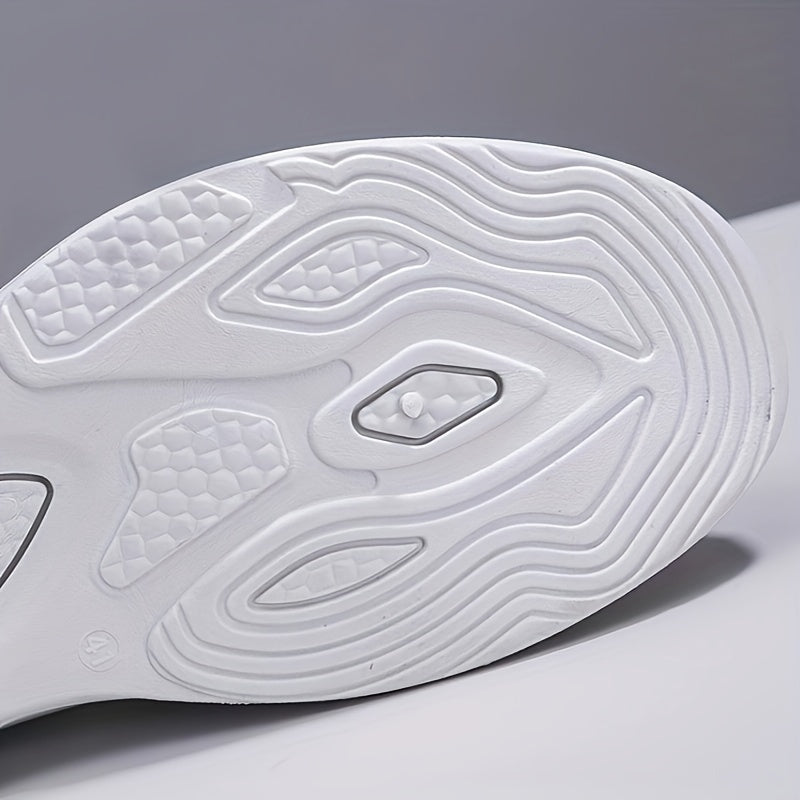 Men's Running Shoes Breathable Fabric Upper Non-Slip Gradient Low-Top Lace-Up Outdoor Sneakers