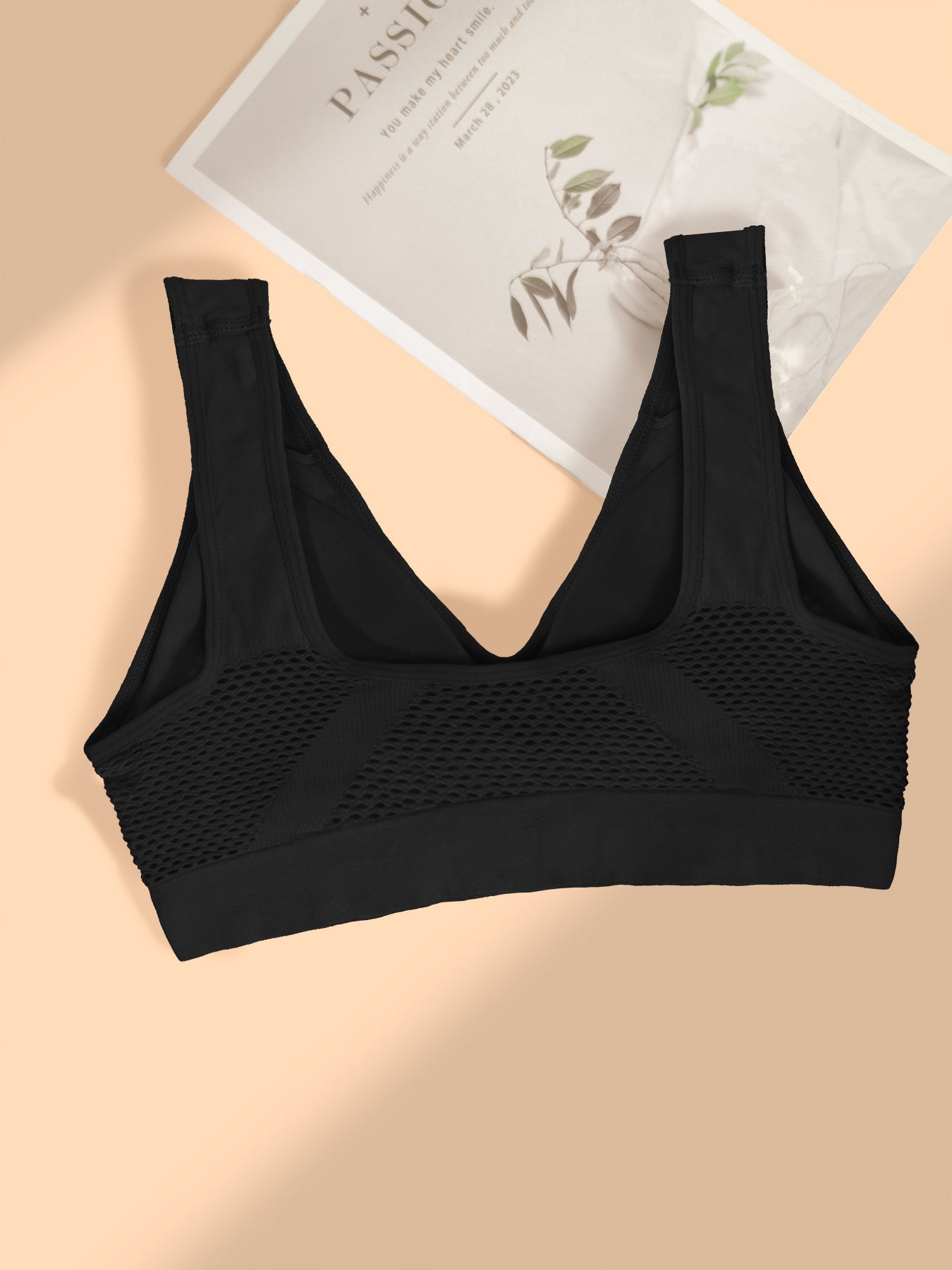 Plus Size Sports Bras Seamless Wireless Padded Mesh for Yoga Fitness Running Black White Purple 3 Pack