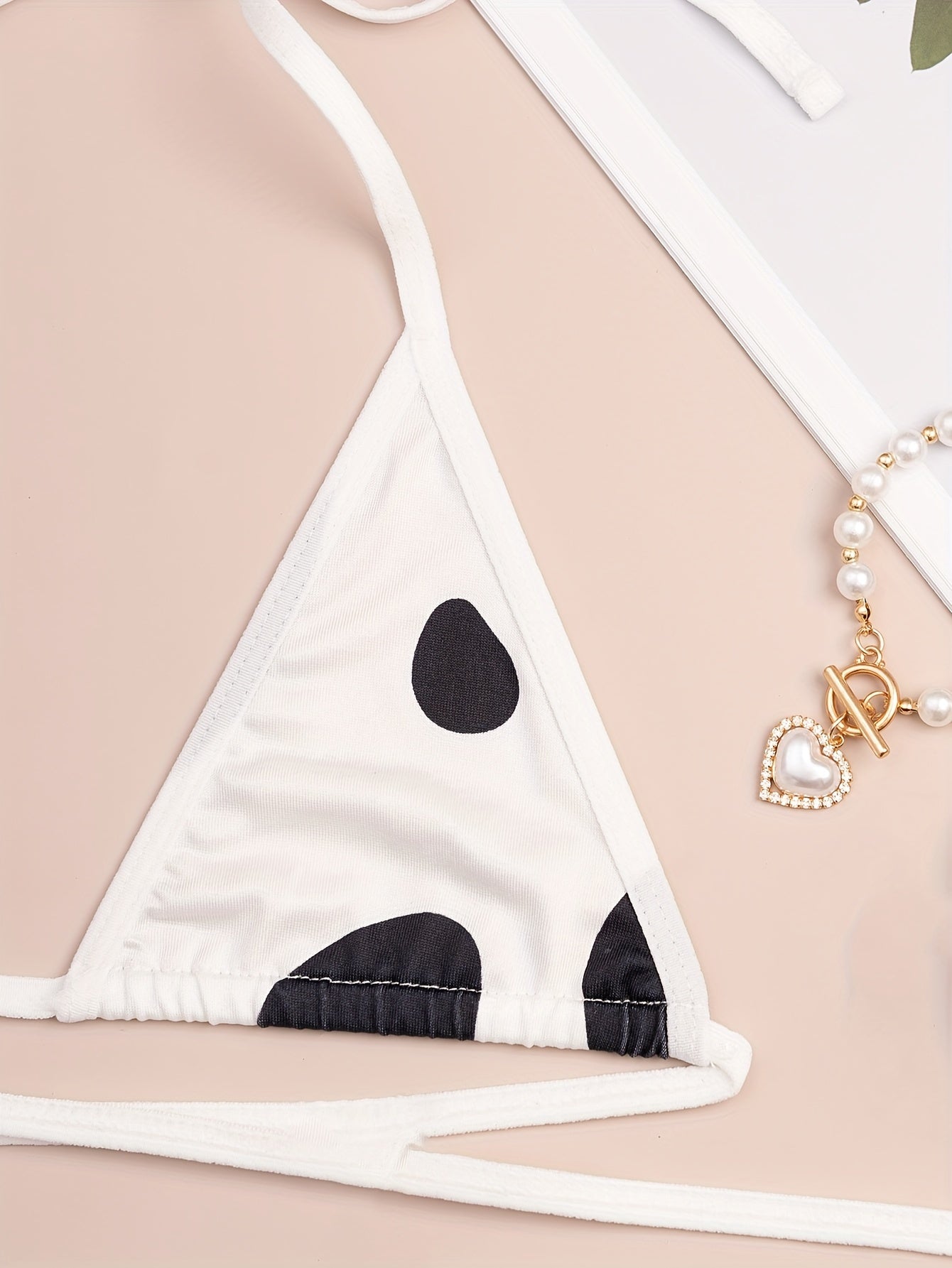 Conjunto de lencería con estampado de vaca para mujer con escote halter y correas ajustables