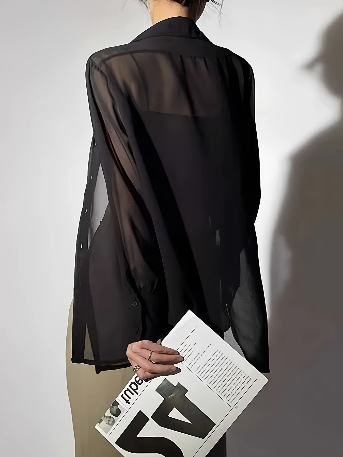 Blusa de gasa transparente para mujer de manga larga con botones frontales y color sólido para primavera y otoño