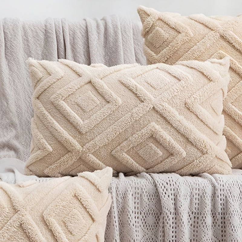 Yumshoq velur olmos tekislikli yostiq qopqog'i, ofis divanlari va boshqaruv dekoratsiyasi uchun ideal. Mashinada yuvish mumkin, zip yopilishi bilan (yostiq qo'shimchasi kiritilmagan). Divan yostiklari uchun mukammal.