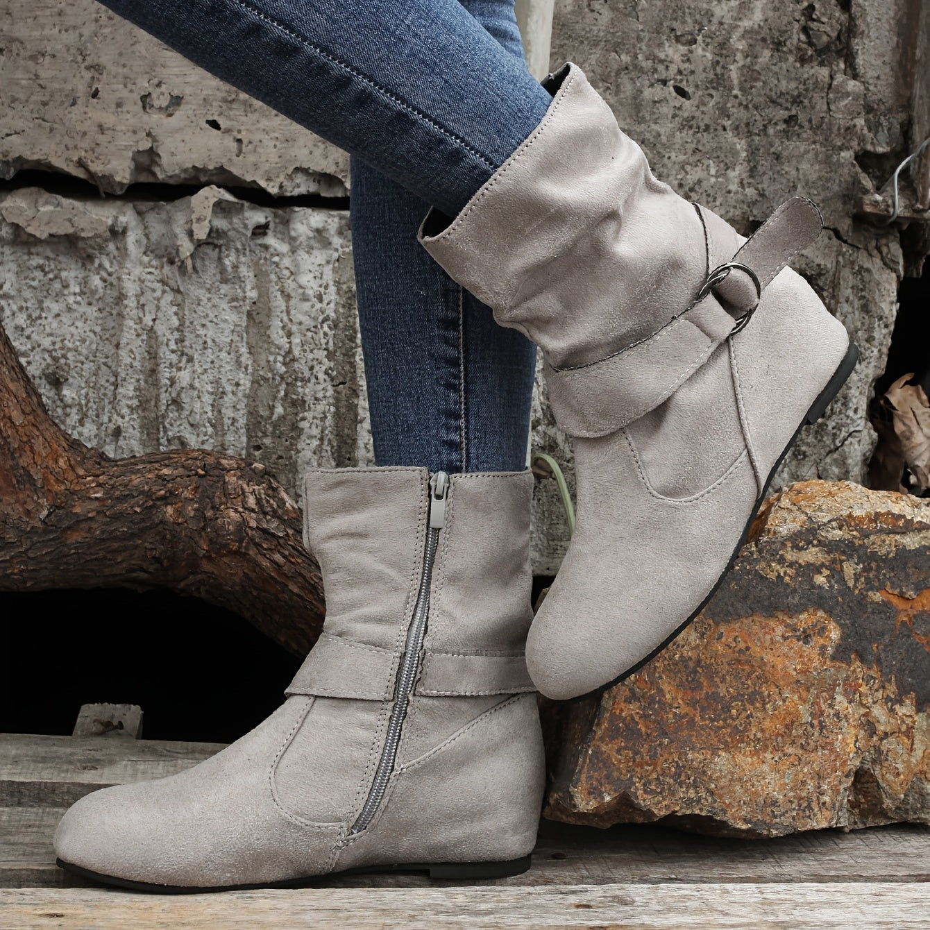 Women's Ankle Boots Solid Color Round Toe Buckle Side Zipper Outdoor Shoes