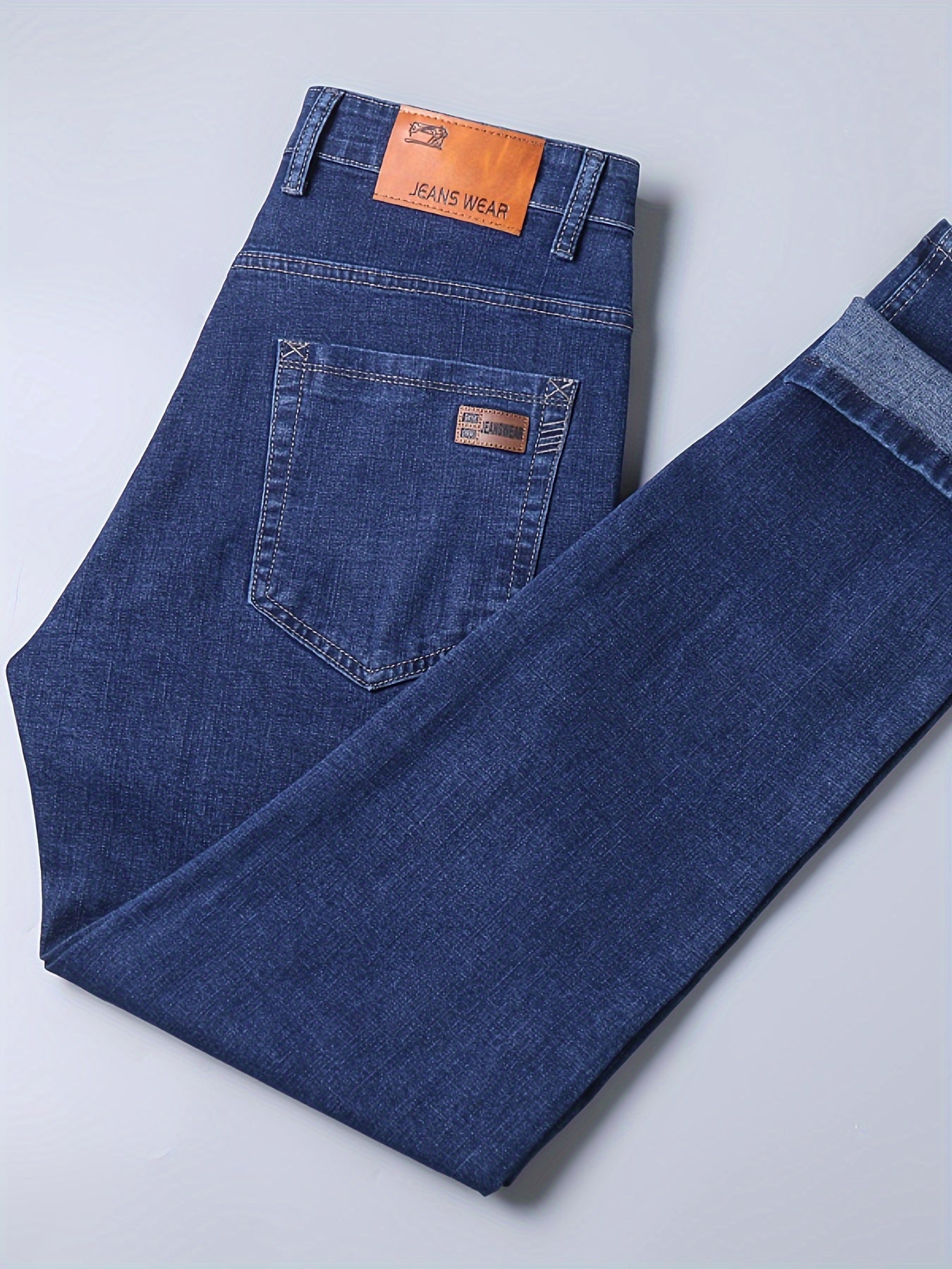 Yuqori sifatli plussayz erkaklar jinsilari va zamonaviy ish shimlari yil davomida mavjud.