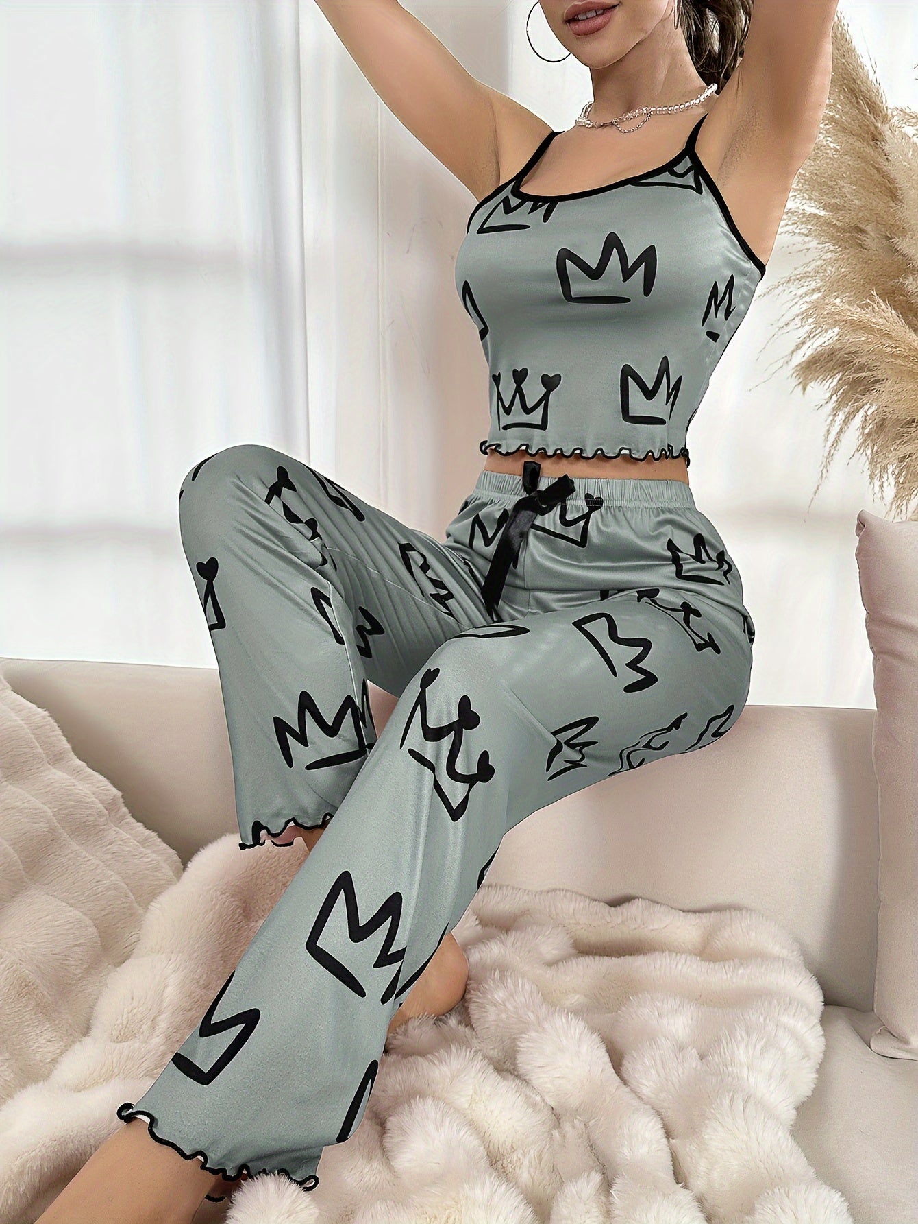 Women's Pajama Set with Crown Pattern Cami Top and Bow Decor Elastic Waist Pants