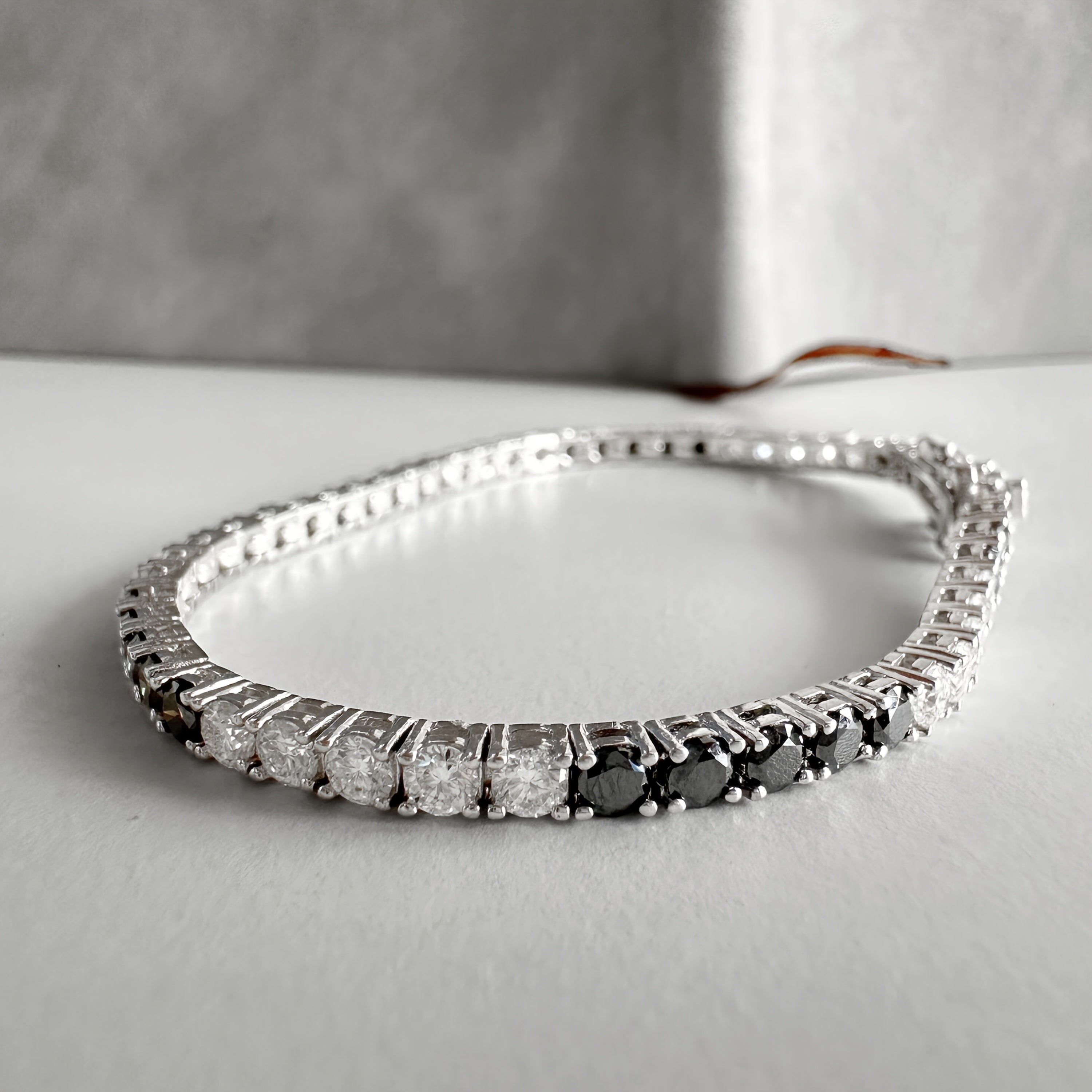 Luxury Silver Tennis Link Bracelet with Black and White Moissanite Stones 0.1 Carats for Women