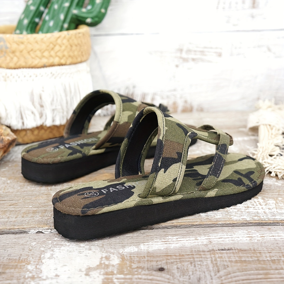 Women's Camouflage Slip-On Flat Sandals Breathable Fabric Summer Beach Shoes