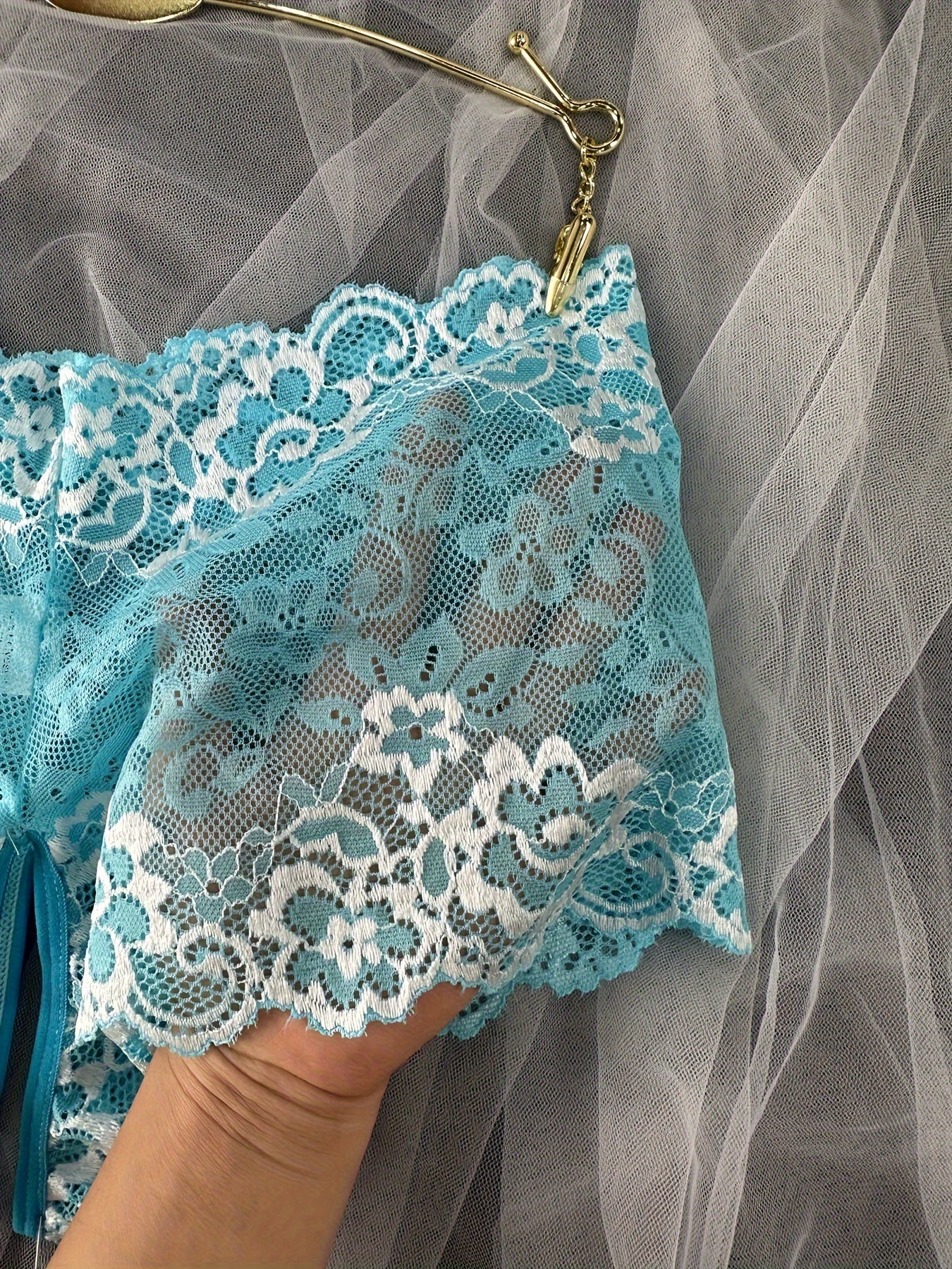 Women's Lace Cross Detail Briefs Light Support Polyester Blend Solid Color