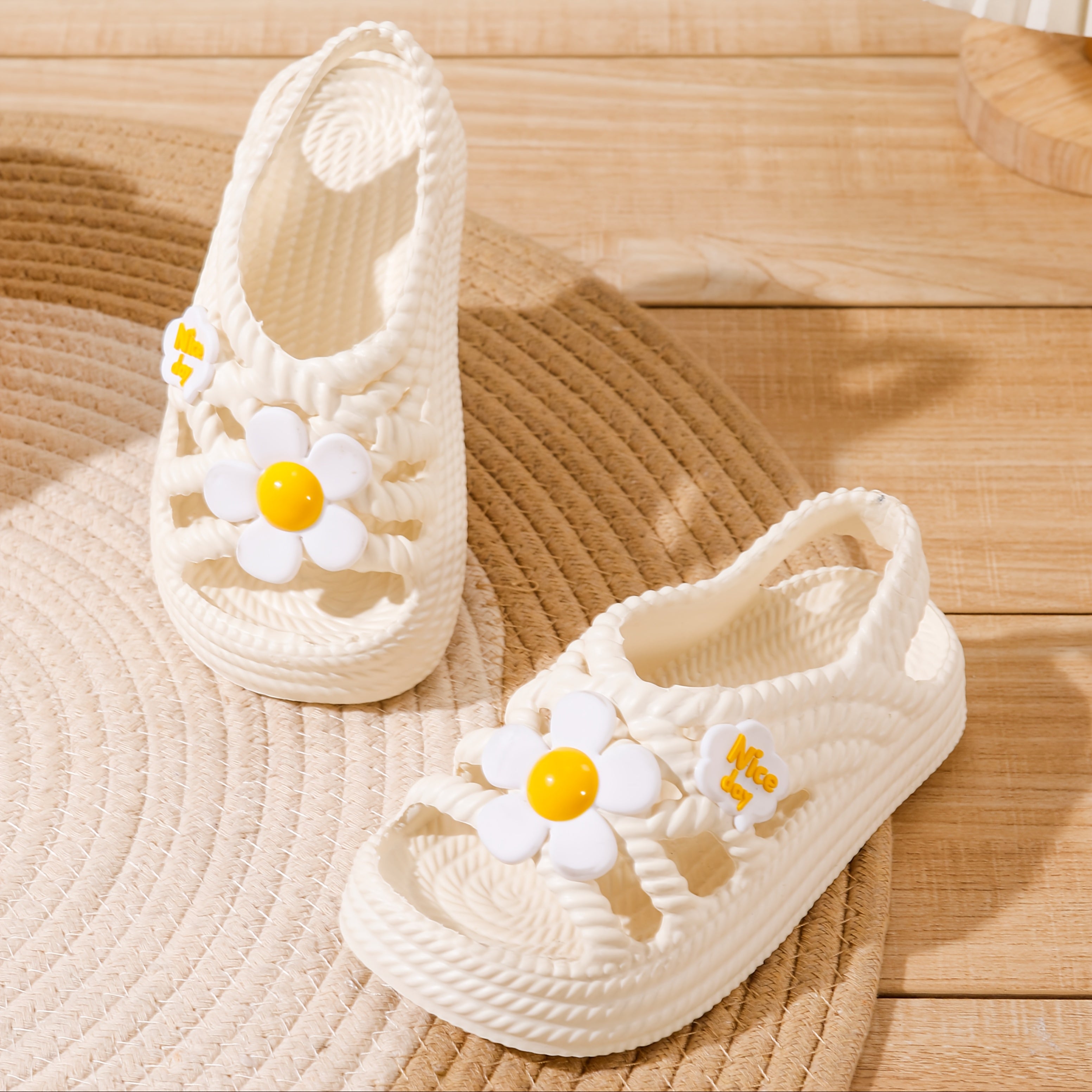 Girls' Summer Cartoon Flower Beach Sandals for Ages 14 and Under Low Top Slip-On EVA Non-Slip Sole