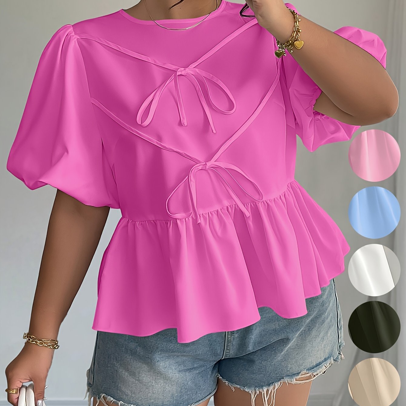 Plus o'lcham ayollar uchun kundalik bluzka, rufflesli etak, bog'lamli old qism, chiroyli shamlarga ega, bir xil rang