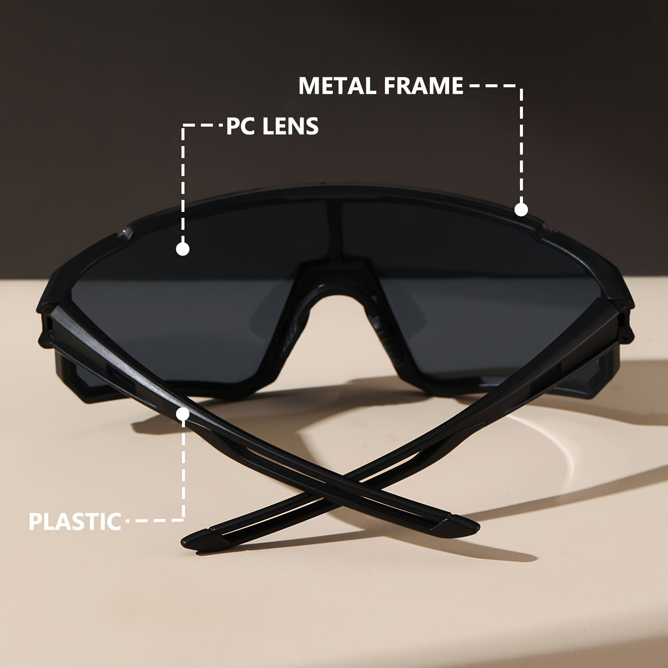 Erkaklar uchun moda ko'zoynaklar qoplangan linzalar bilan, erkaklar uchun zamonaviy ko'zoynaklar