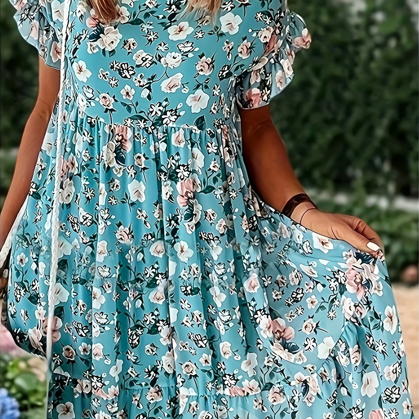 Plus Size Navy Blue Floral Print Dress with Ruffle Detail for Spring and Summer