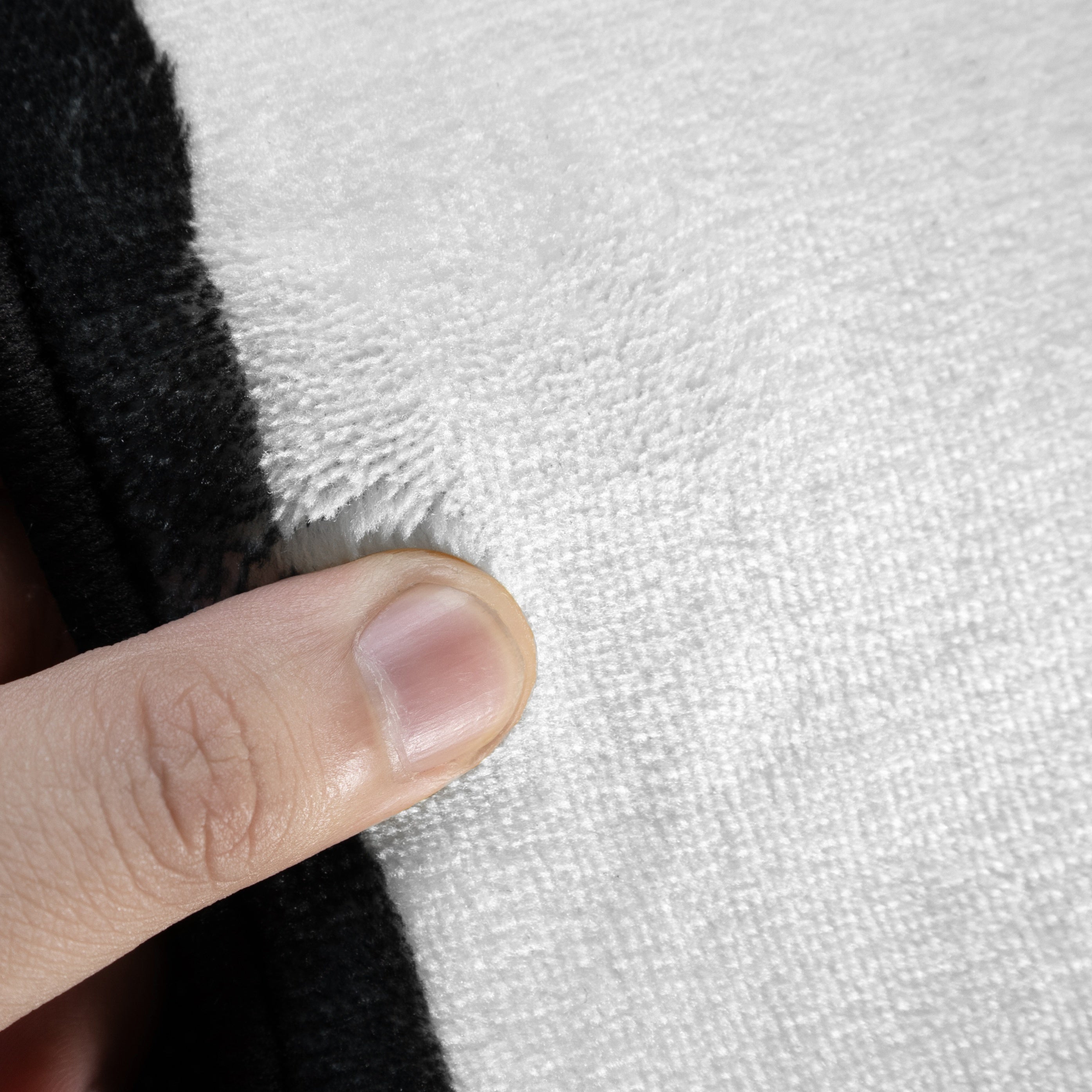 Soft Cashmere-Feel Plush Skull Pattern Area Rug Large Irregular Living Room Mat Bedroom Decor