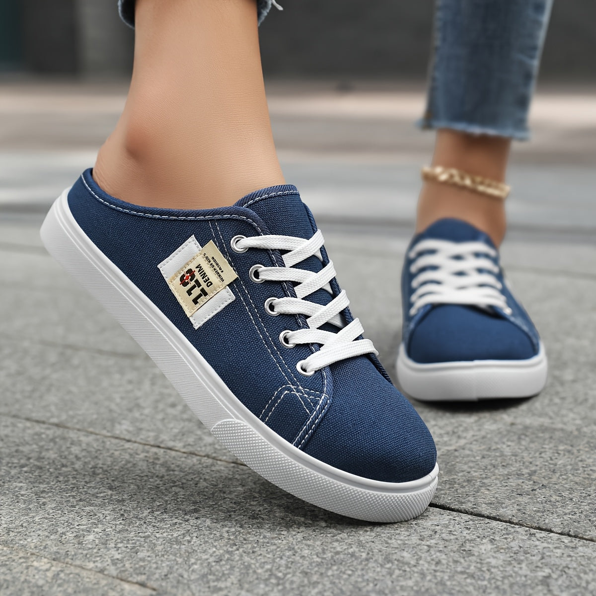 Ayollar uchun slip-on kundalik poyabzal nafas oladigan mato, sirpanmaydigan taglik, qora, oq, pushti