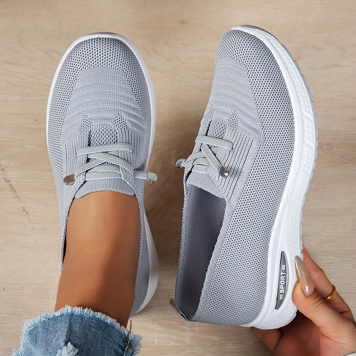 Women's Breathable Mesh Sneakers Casual Low-Top Slip-On Shoes in Solid Color