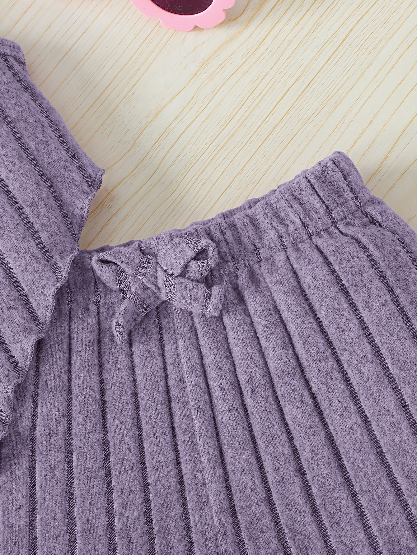 Летний комплект для девочек включает топ-корсет и фиолетовые шорты из трикотажной ткани, моется в машине, подходит для активного отдыха