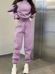 Women's Warm Crew Neck Sweatshirt and Jogger Set with Letter Pattern for Casual Sports