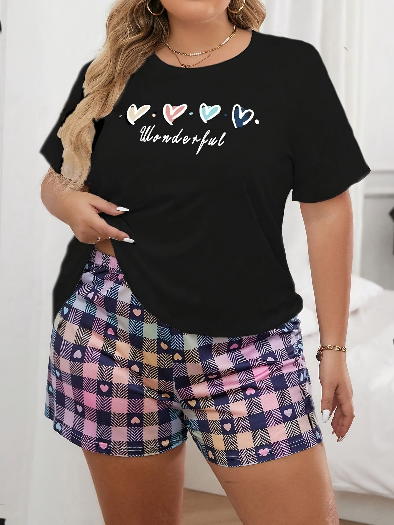 Plus Size Women’s Polyester Pajama Set with Heart Print and Plaid Shorts