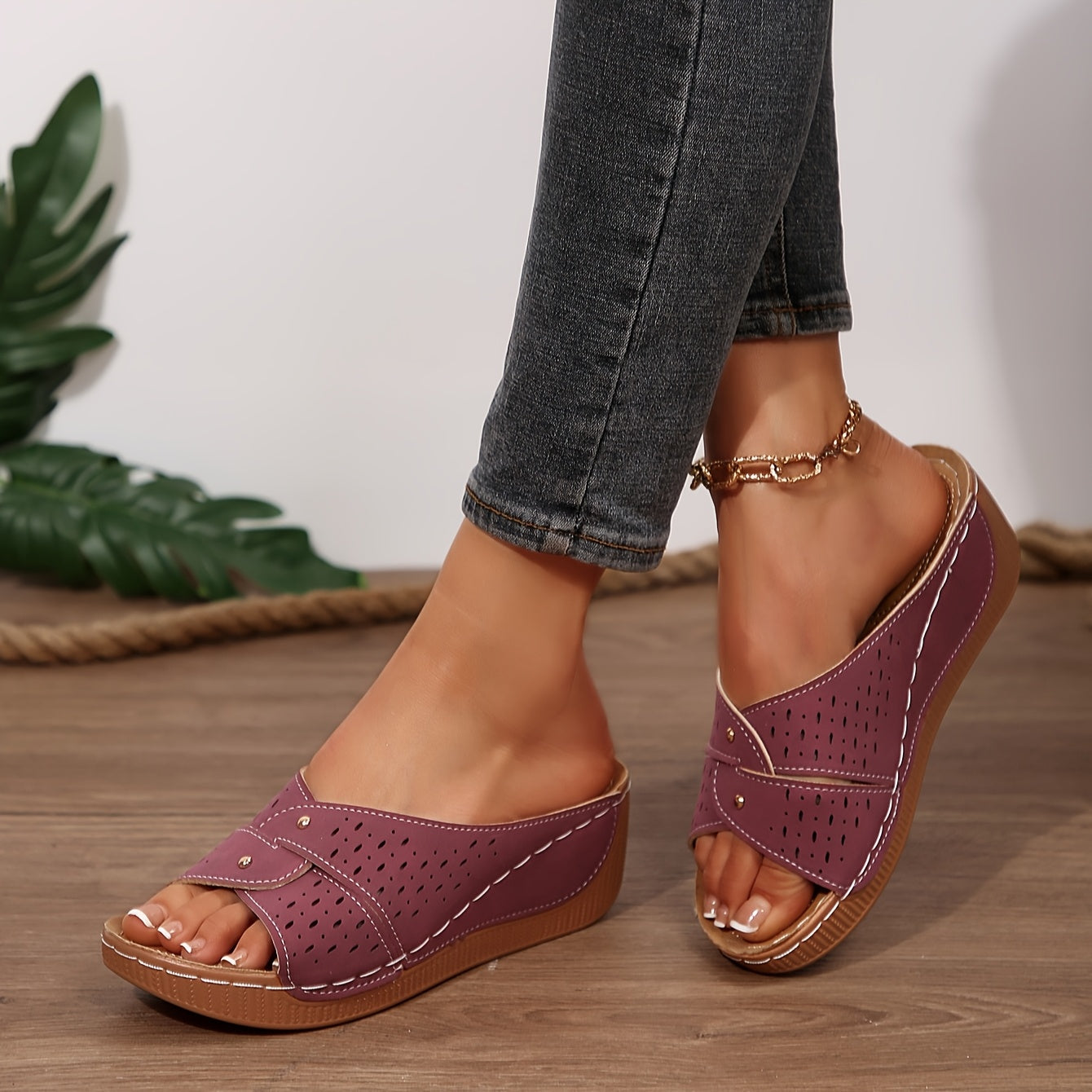 Ayollar uchun bir rangli slaydlar, qulay arka qo'llab-quvvatlash, kundalik yozgi poyabzal