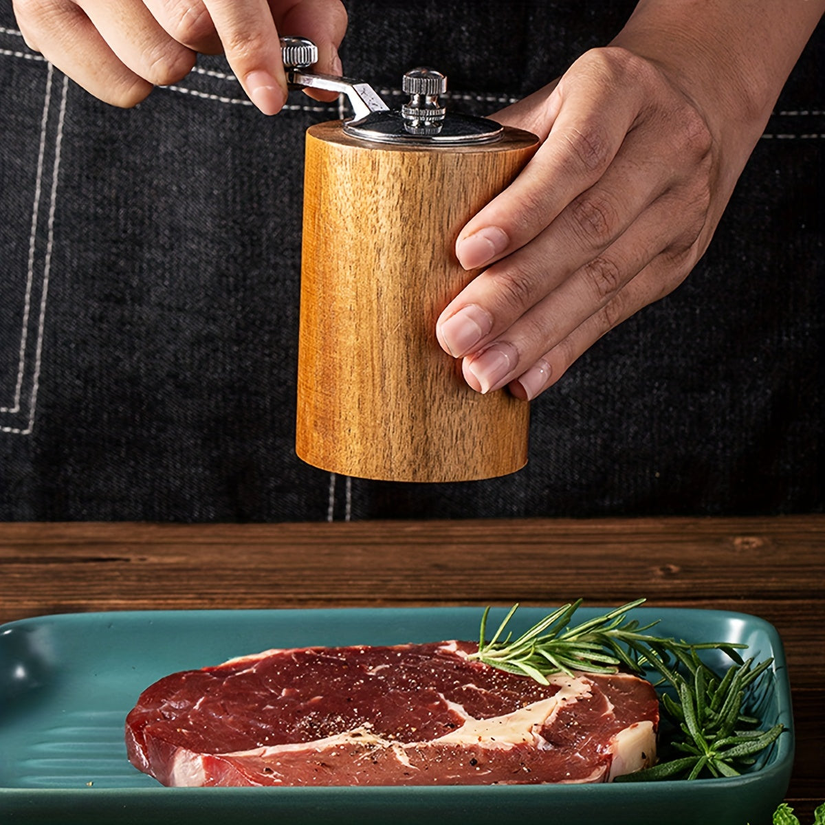 Manual Wooden Pepper Grinder for Black Peppercorns and Sea Salt