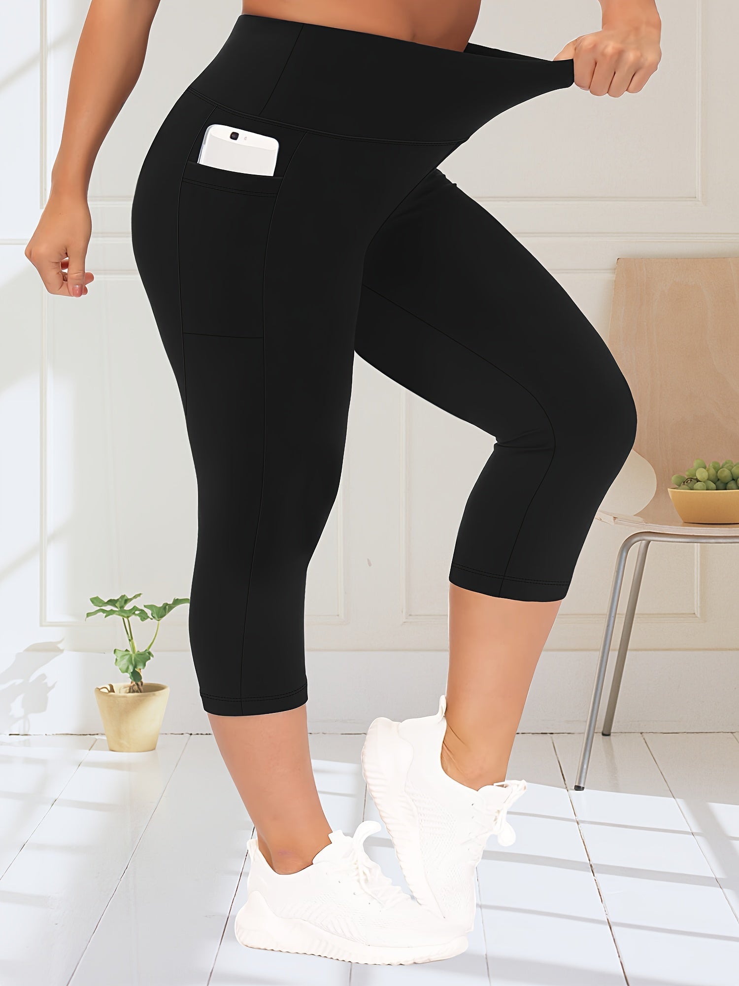 Plus Size High-Waist Stretchy Capri Leggings Navy Blue with Pockets