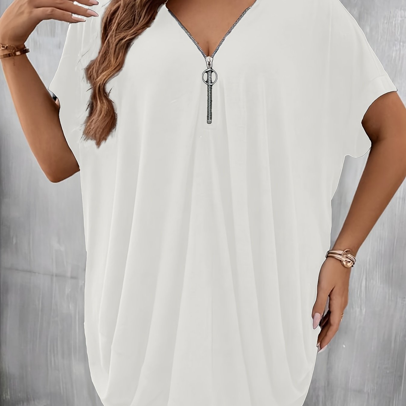 Plus Size Women's Loose Black Zipper Top Summer Classic Blouse