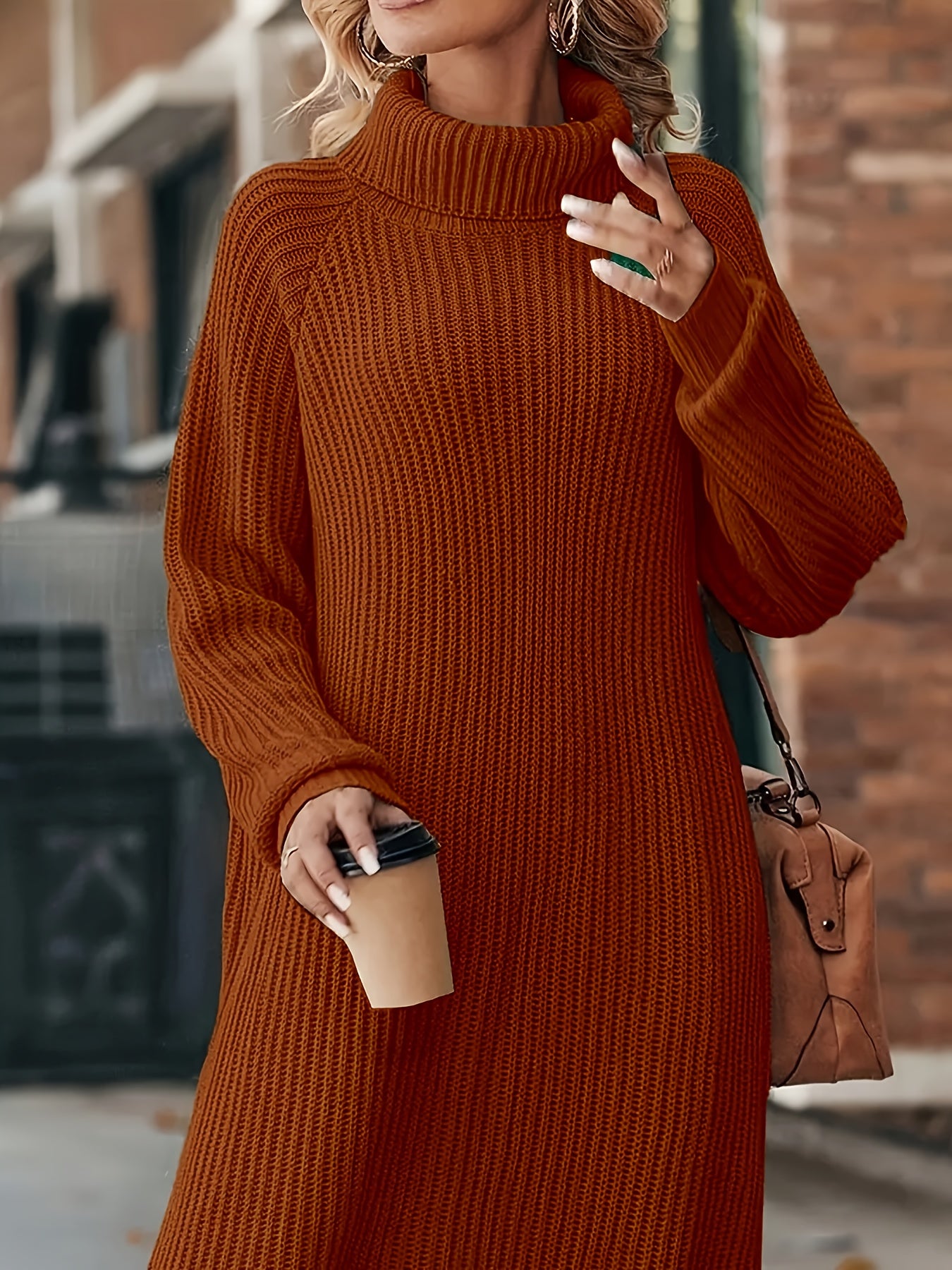 Ayollar uchun trikotaj kofta, katta o'lchamli yuqori bo'yin, bir rangli, qishki, kundalik kiyim