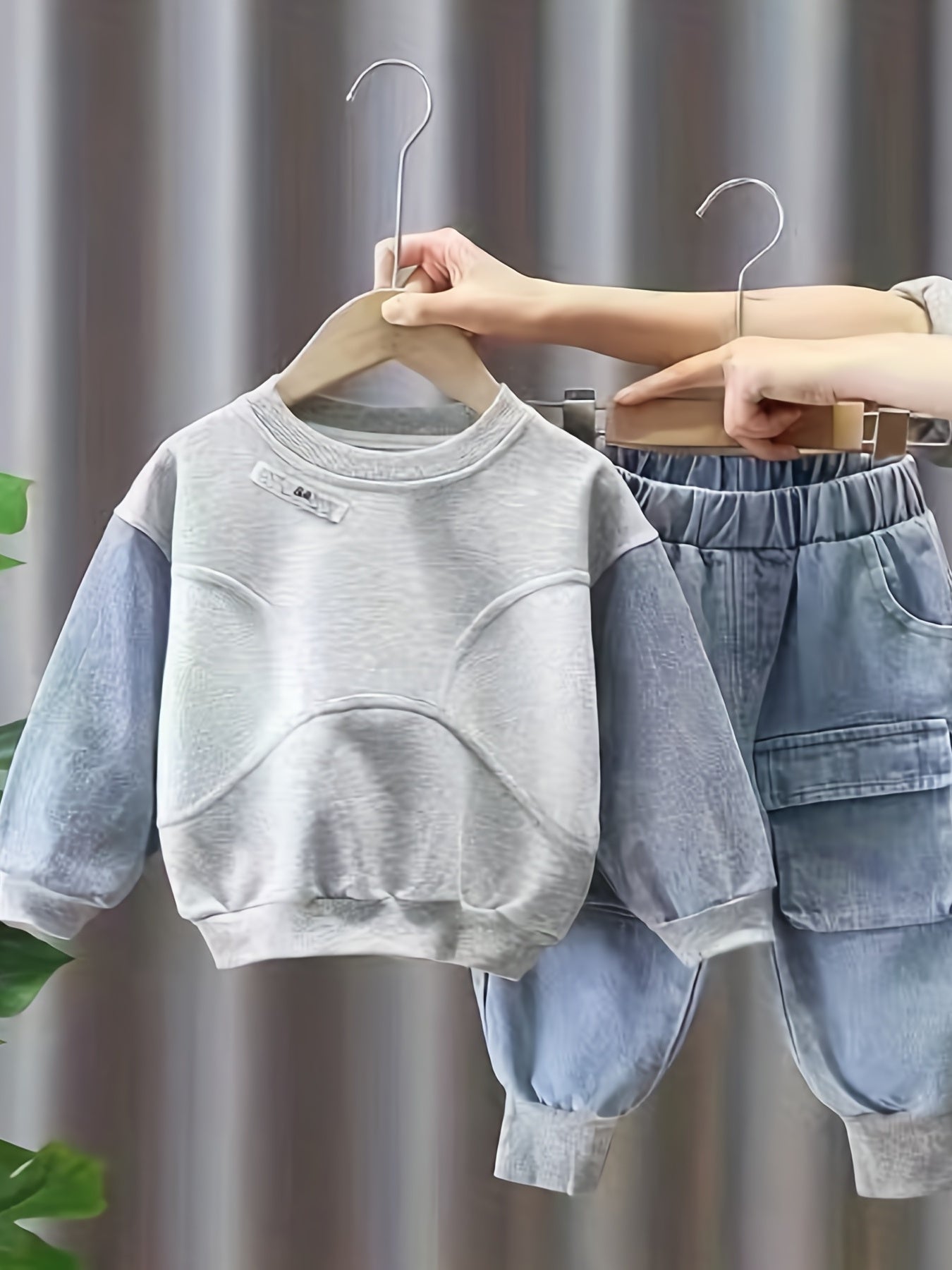 Kids' Casual Outfit Long Sleeve Color Block Sweatshirt and Elastic Waist Jeans for Boys