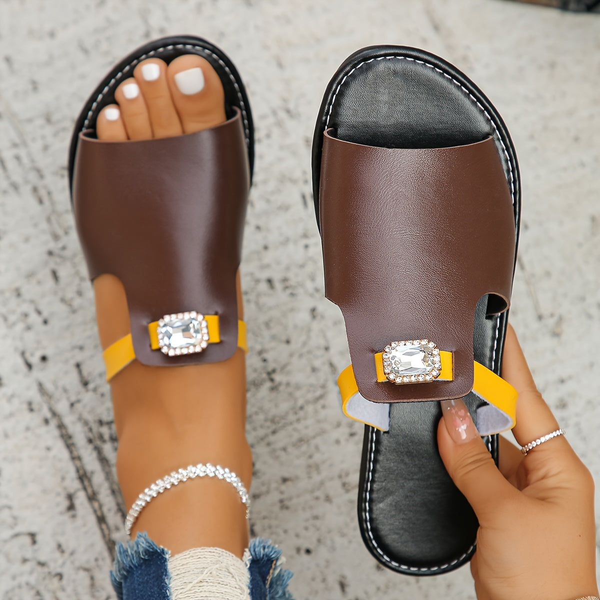 Women's Flat Sandals Slip-On Open Toe Casual Summer Shoes Vibrant Green