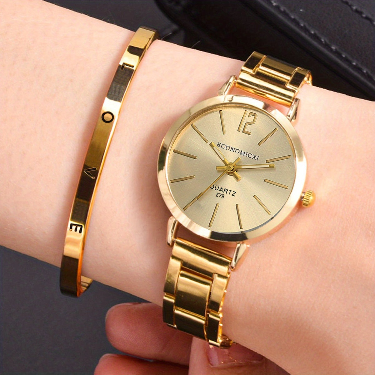 Conjunto de reloj de oro con cuarzo para mujer con pulsera Love para el Día de San Valentín