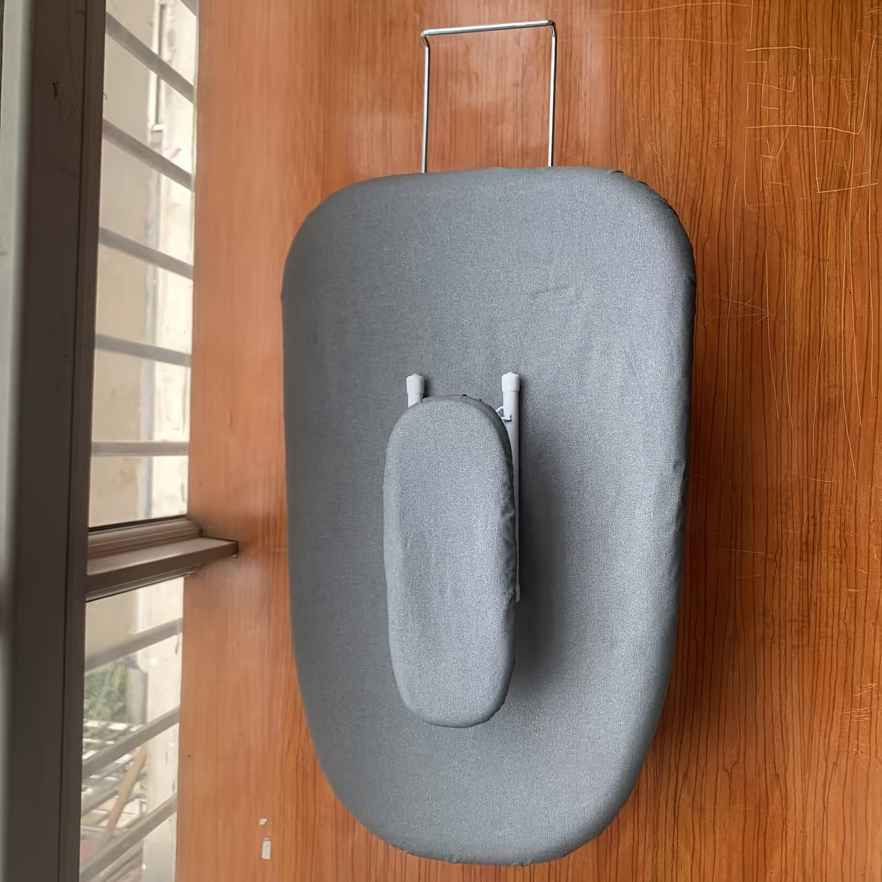 Plastic Ventilation Holes with Heat-Insulating Cloth Cover, Silver, Removable and Washable