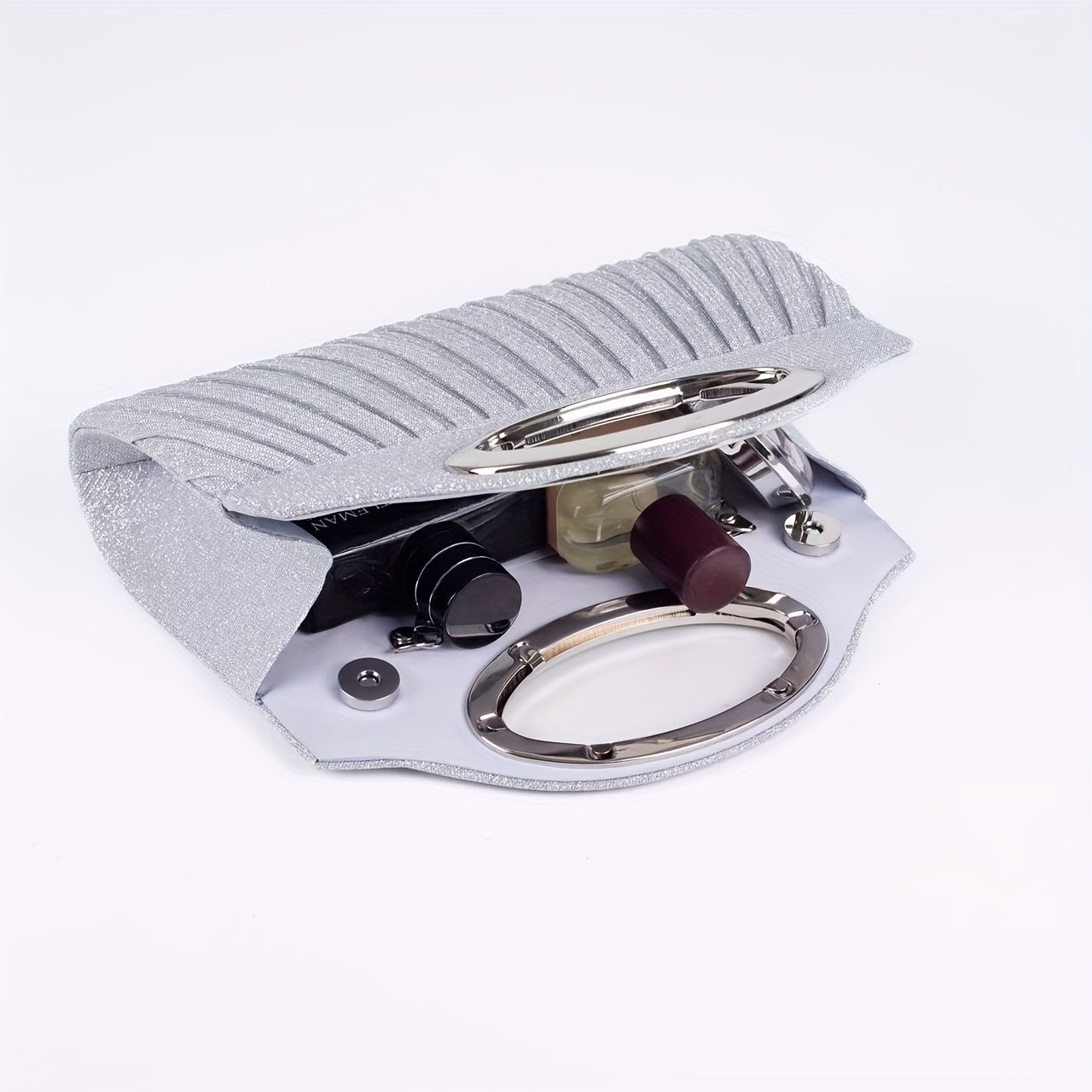 Стильная и практичная женская сумка с магнитным замком, идеально подходящая для ужинов и формальных мероприятий.