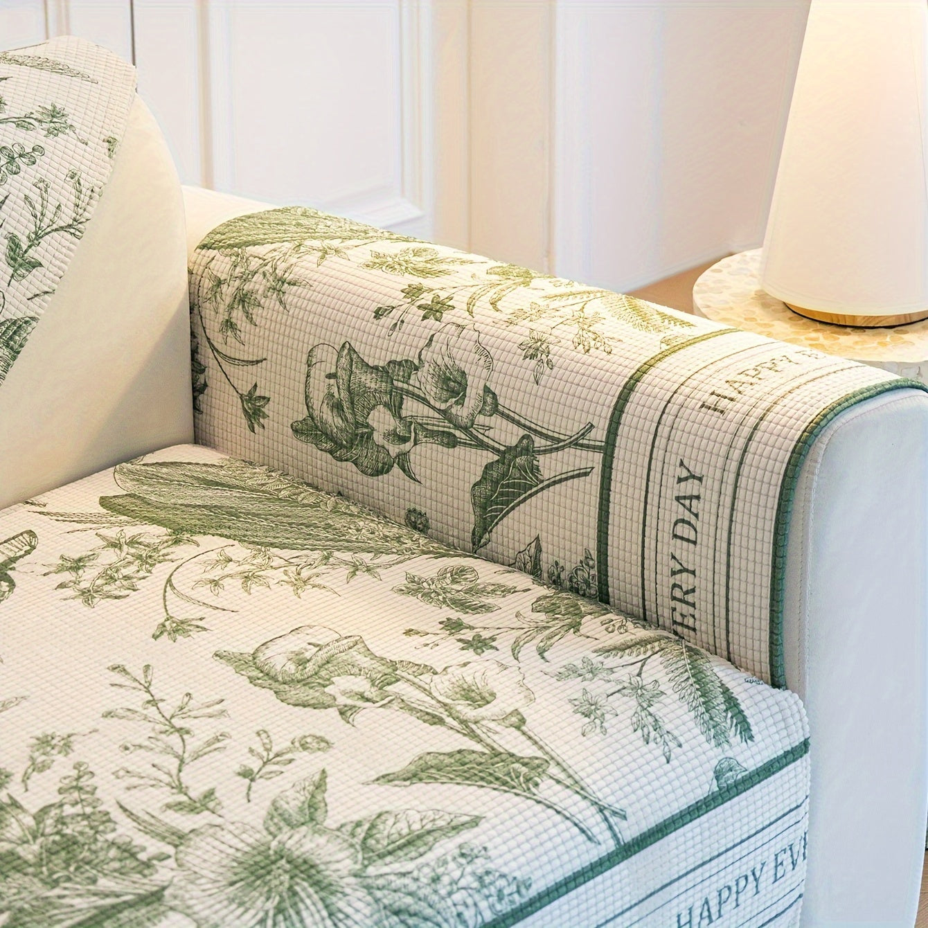 Fransuz vintage divan qoplamasi, hayvonlarga do'st, mashinada yuvish mumkin, barcha mavsumlar uchun mos qisqa plush jakard dizayni.