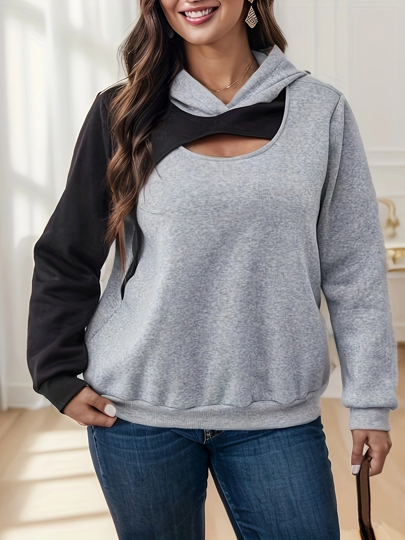 Women's Color Block Hoodie Long Sleeve Pullover with Cut-Out Detail