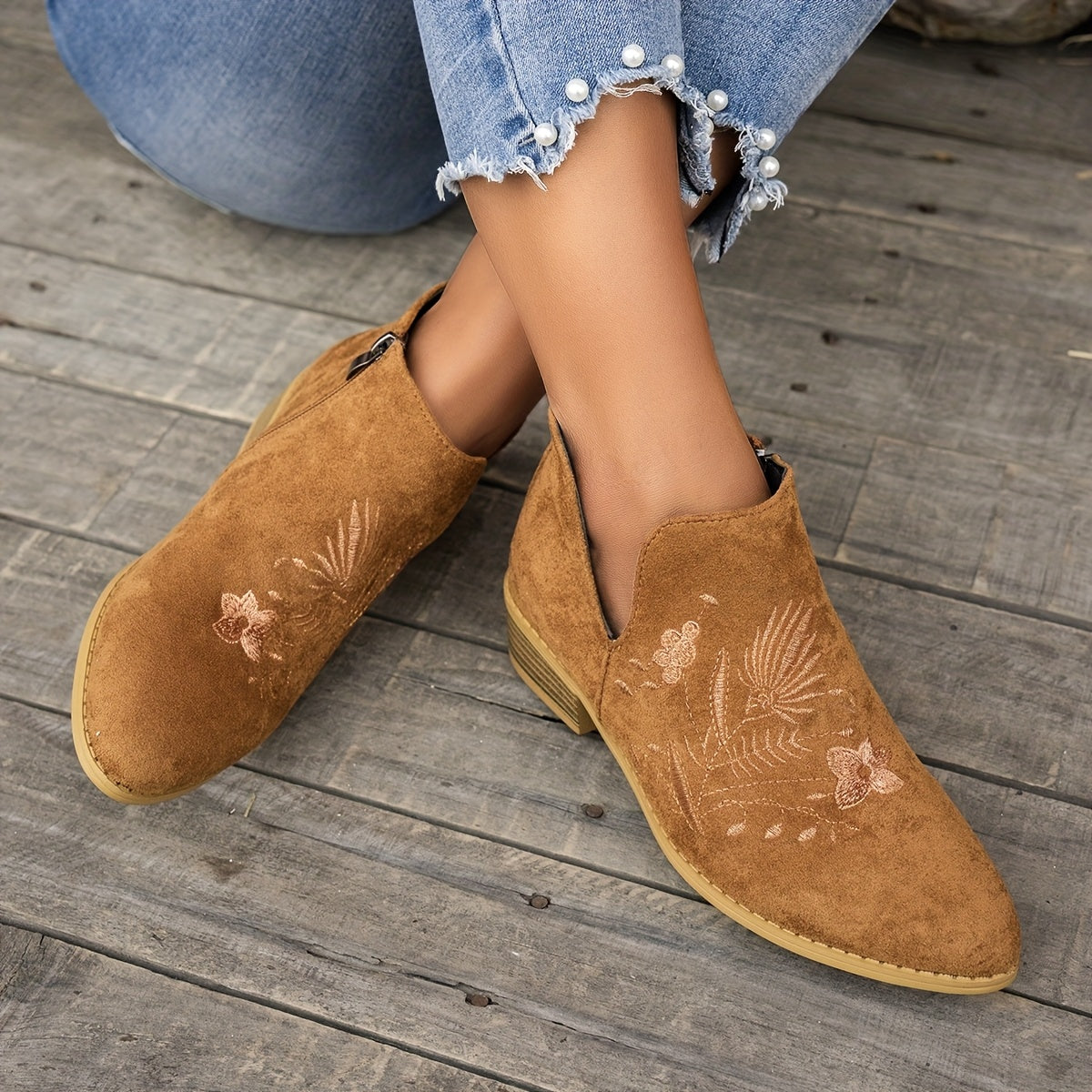 Women's Vintage Embroidered Ankle Boots Pointed Toe Low Heel Casual Shoes