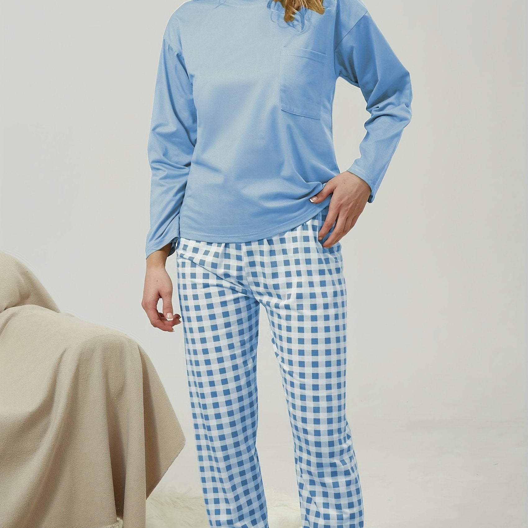 Women's Plaid Print Pajama Set with Crew Neck Top and Long Pants for Lounging