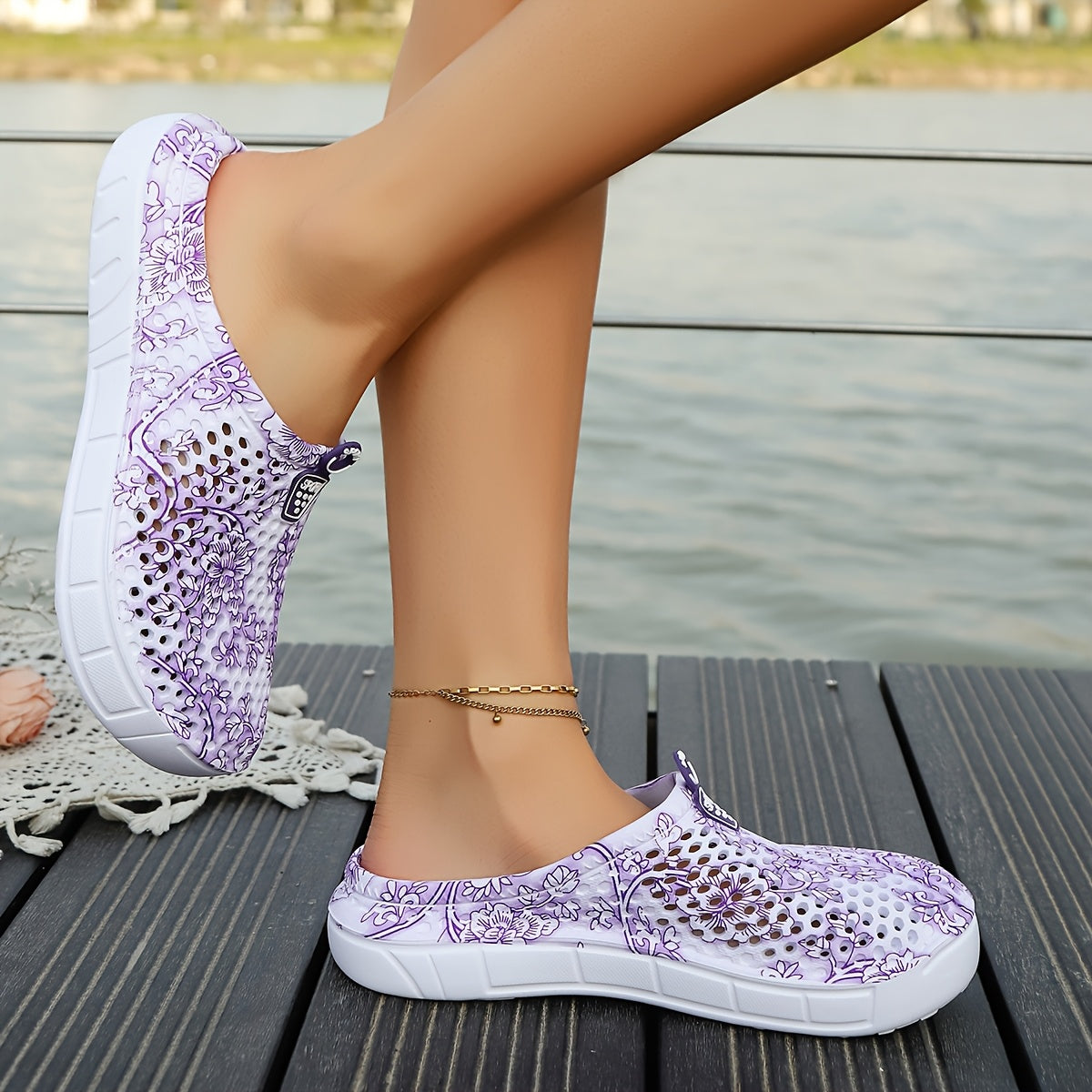 Women's Camouflage Pattern EVA Clogs Lightweight Breathable Non-Slip Summer Shoes