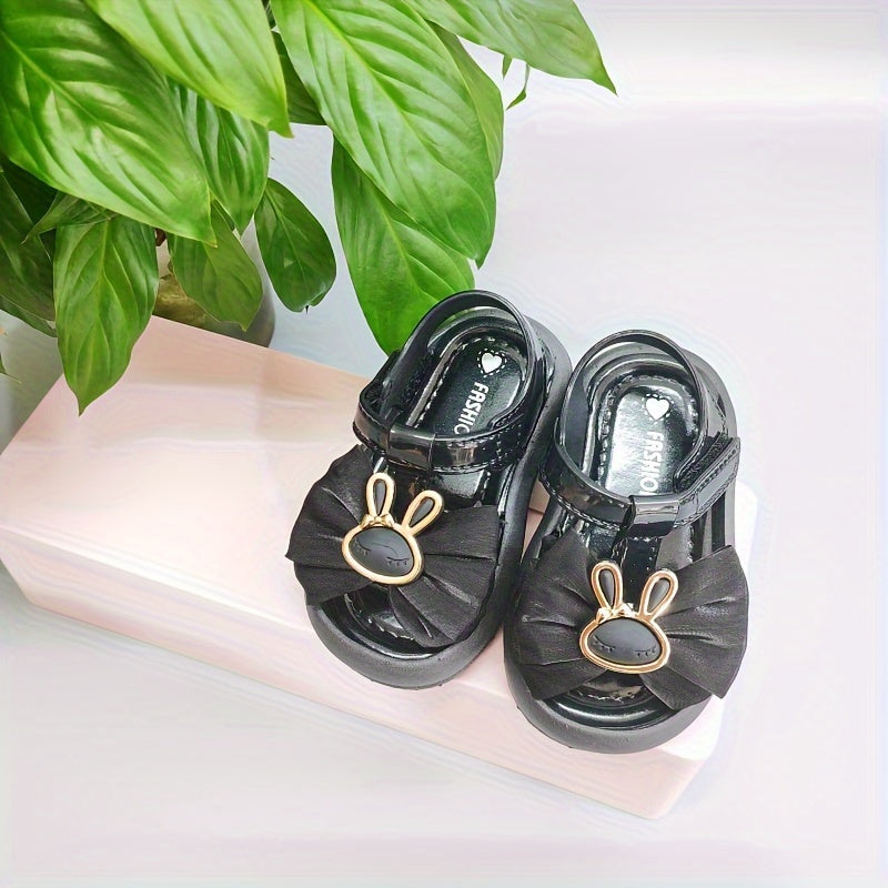 Детские сандалии для девочек с закрытым носком, легкие, мягкая подошва, противоударный дизайн с кроликом для обучения ходьбе