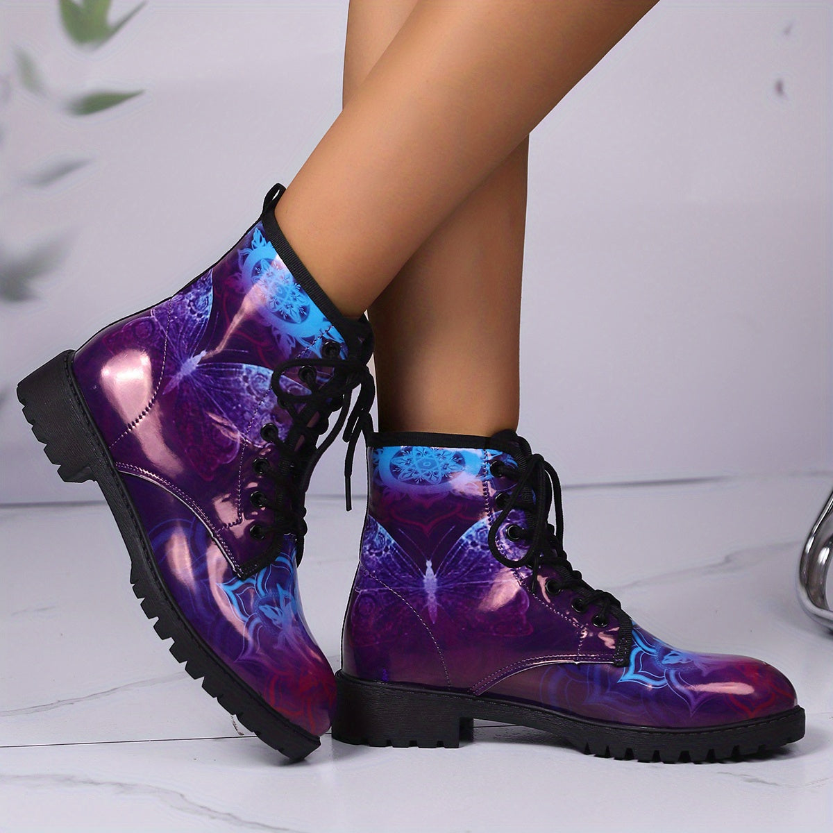 Women’s Butterfly Print Combat Boots Casual Round Toe Lace Up Ankle Boots
