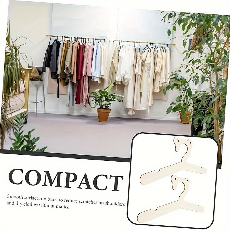 Set of 5 Wooden Children's Clothes Hangers Cartoon Baby Non-Slip Storage Organizers