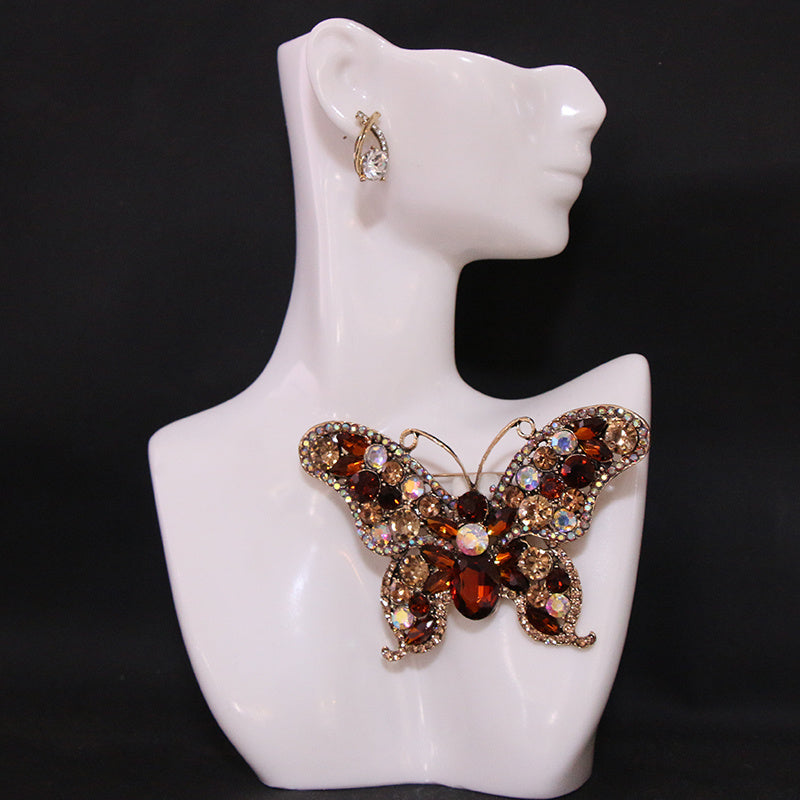 Шикарная брошка в виде бабочки с стразами, роскошной неправильной формы, стильный аксессуар для женщин, уникальное дополнение к вашему гардеробу, смелая брошка и кнопка.