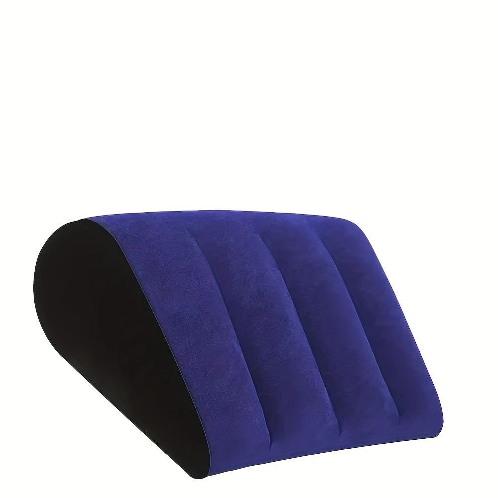 Sayohat va tabiatga chiqish uchun ko‘chma yostiq, ko‘k rangli to‘qilgan mato bilan yostiqcha