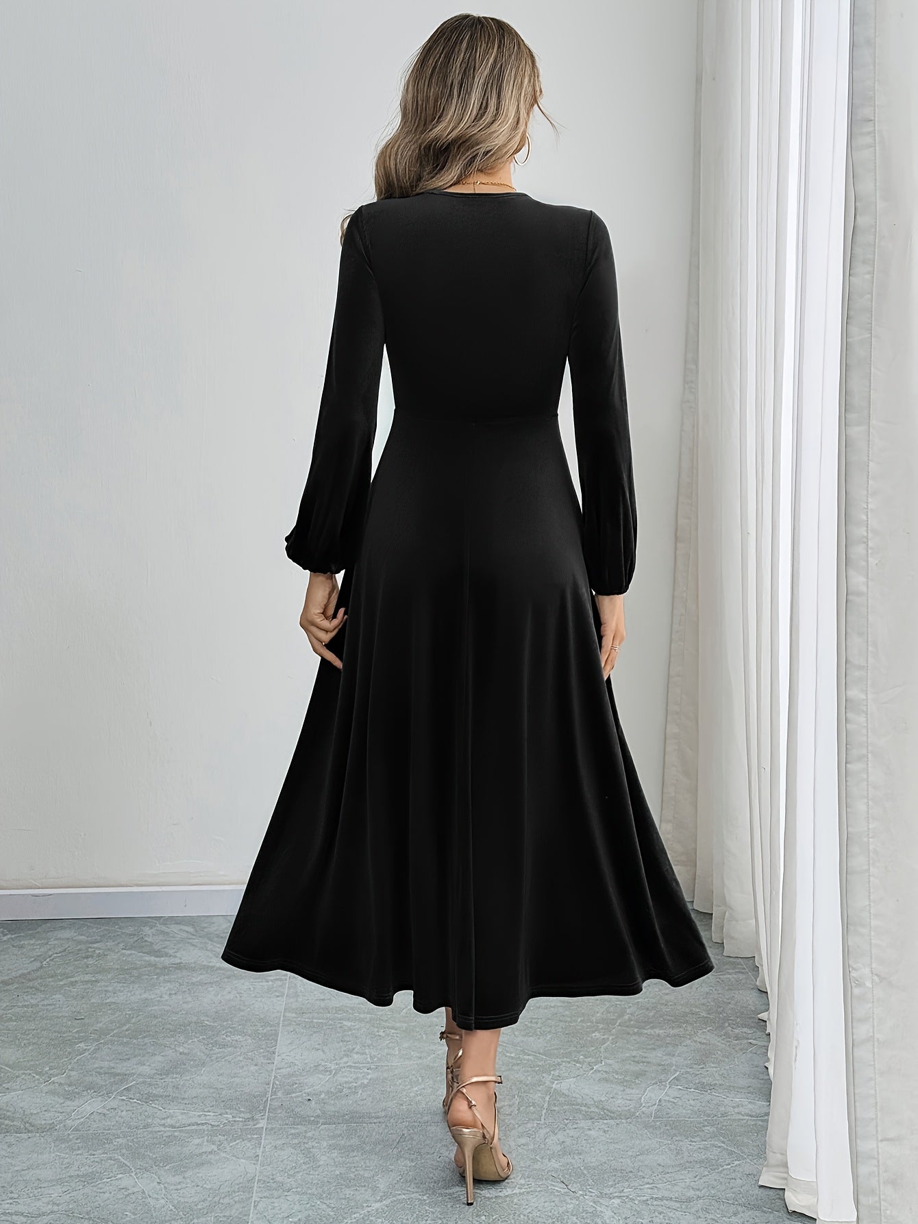 Black Velvet A-Line Dress with Flared Sleeves Crew Neck Long Sleeve Polyester Knit for Women