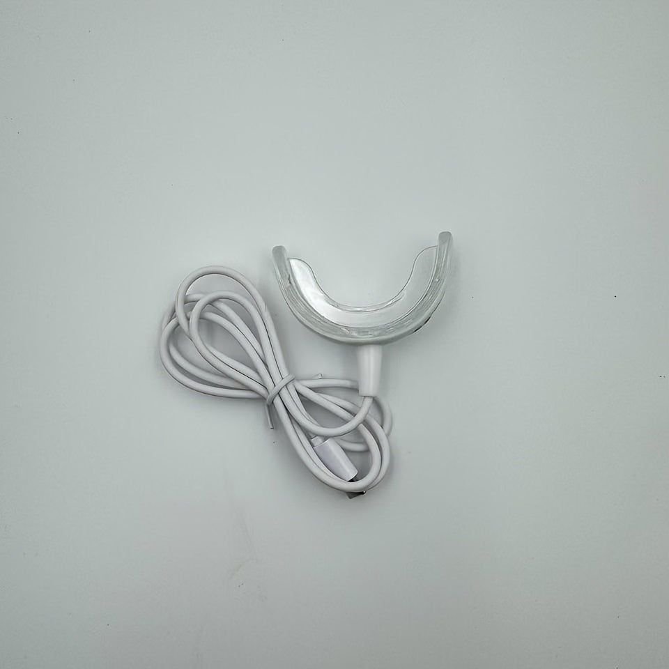 Havodorsiz USB-quvvatlangan portativ tishlarni oqartirish to'plami, erkaklar va ayollar uchun ko'k LED chiroq bilan.