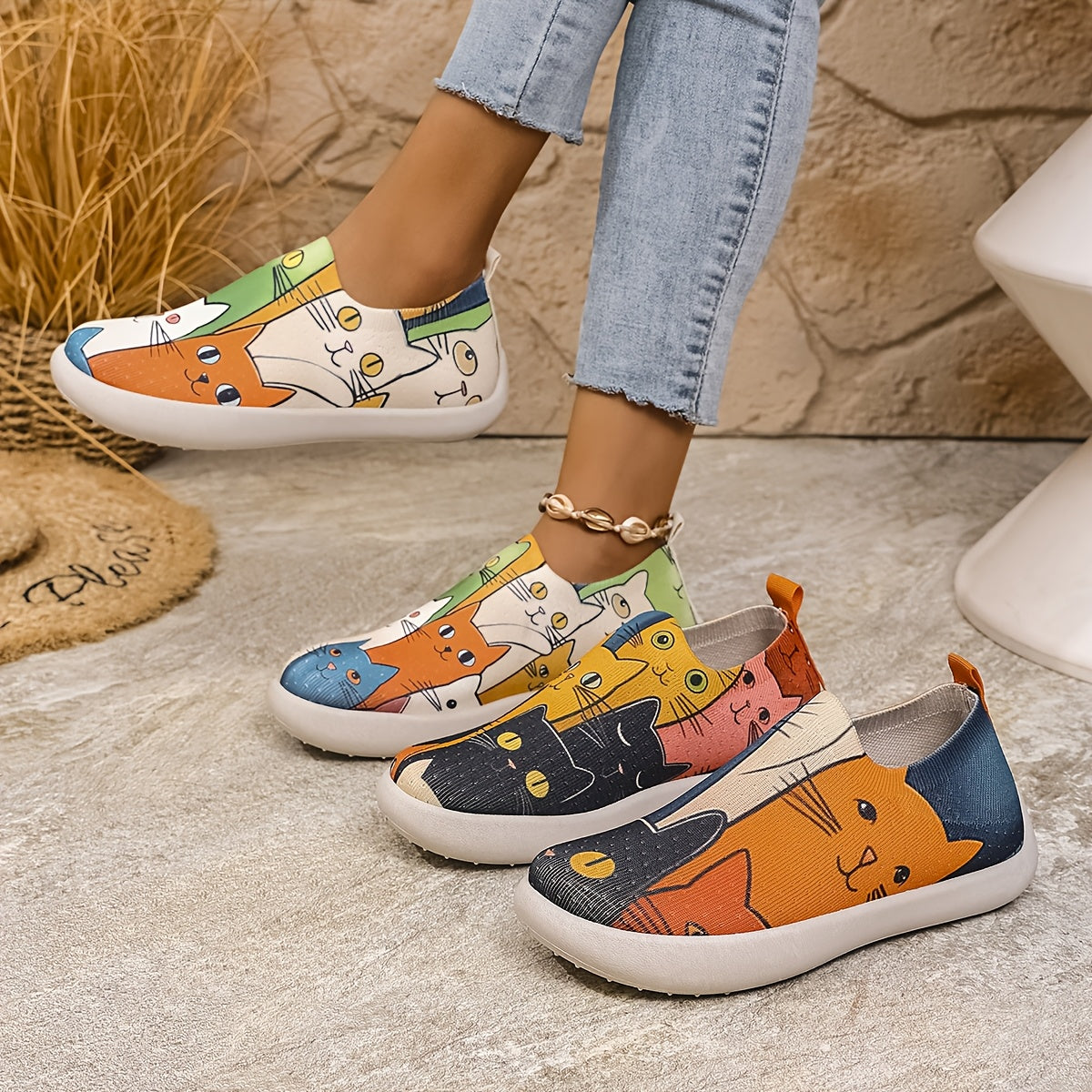 Ayollar uchun Katt Bo‘yoqli Slip-On sport poyabzali, nafas oluvchi tarmoq, yengil, kundalik kiyim uchun
